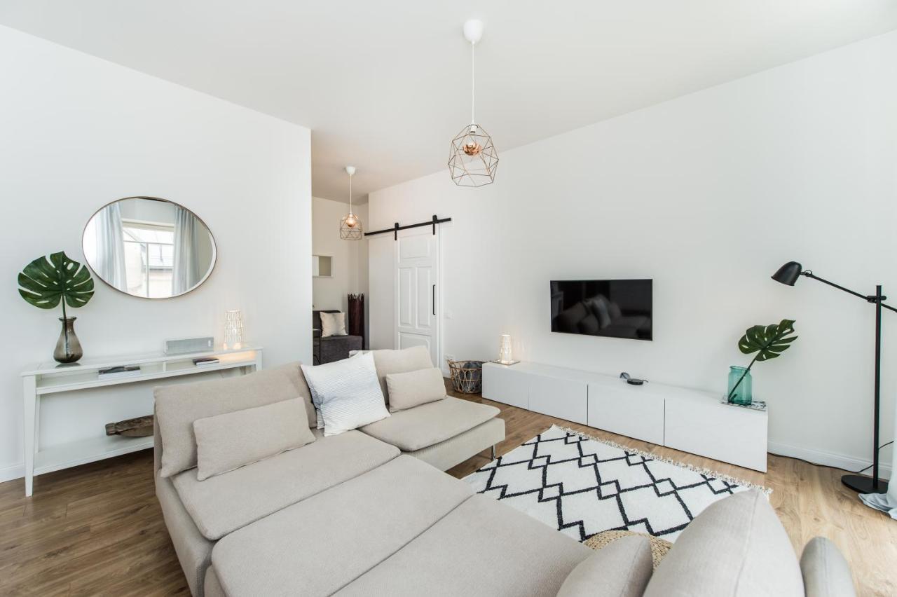 Stylish Apartment In The Heart Of Kaunas Old Town Exterior photo