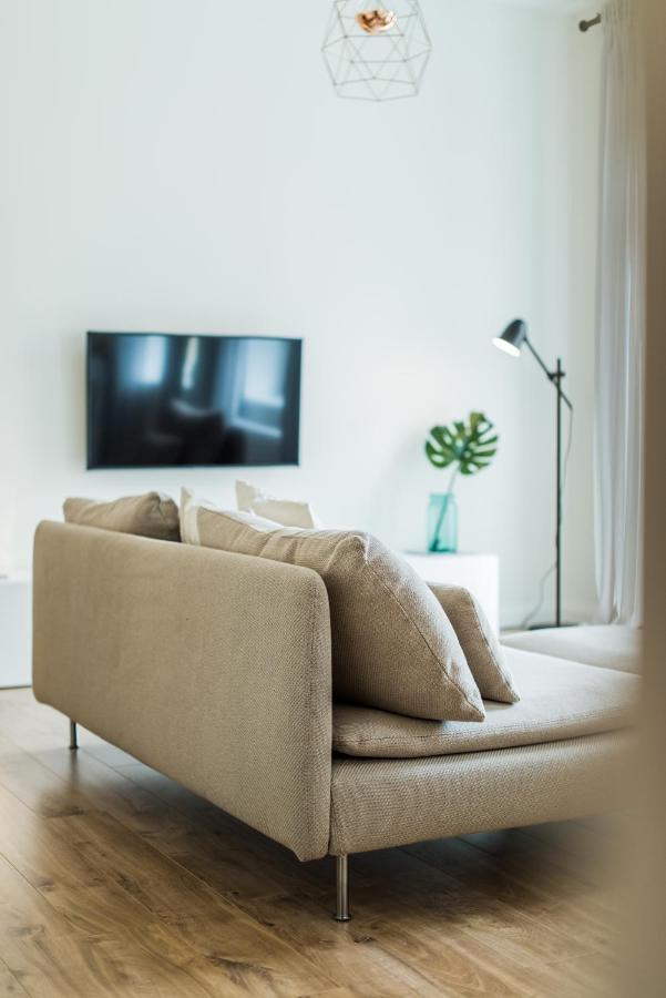 Stylish Apartment In The Heart Of Kaunas Old Town Exterior photo